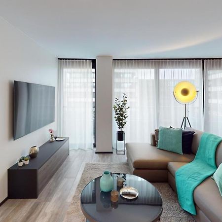 Spacious 1 Bedroom Apartment With Balcony Zürich Exterior foto